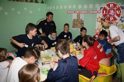 Mali humani vatrogasci