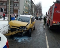 pozar-automobila-18-01-2017-1