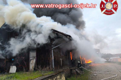 Pozar-drvenih-baraka-14.04.2026-10