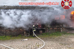 Pozar-drvenih-baraka-14.04.2026-8