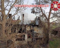 Pozar-napustene-kuce-30.03.2022.-1